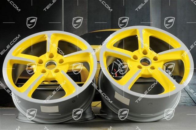 20-inch SportTechno wheel set, 8.5J x 20 ET57 + 10J x 20 x ET50, Racing Yellow