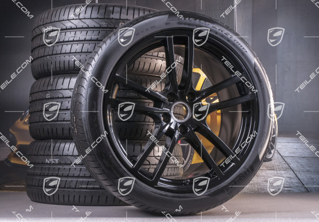 21-inch Cayenne Turbo Design summer wheel set, rims 9,5J x 21 ET46 + 11,0J x 21 ET58 + Pirelli P Zero summer tyres 285/40 R21 + 315/35 R21, with TPMS, black high gloss