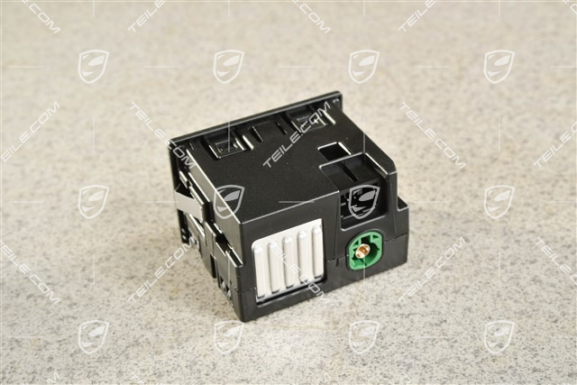 Multimedia interface Adapter / socket for external source USB C