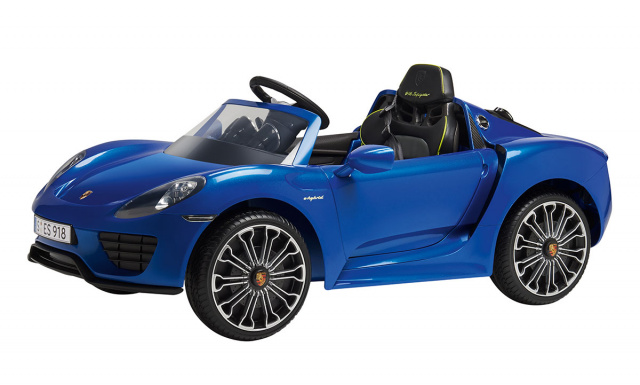 Porsche 918 spyder kid on sale car