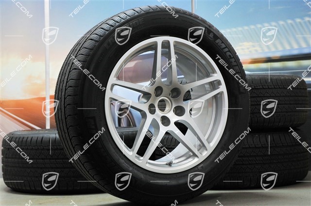 18-inch "Macan S" all-season wheel set, rims 8J x 18 ET21 + 9J x 18 ET21, Michelin tyres 235/60 ZR 18 + 255/55 ZR 18, with TPMS