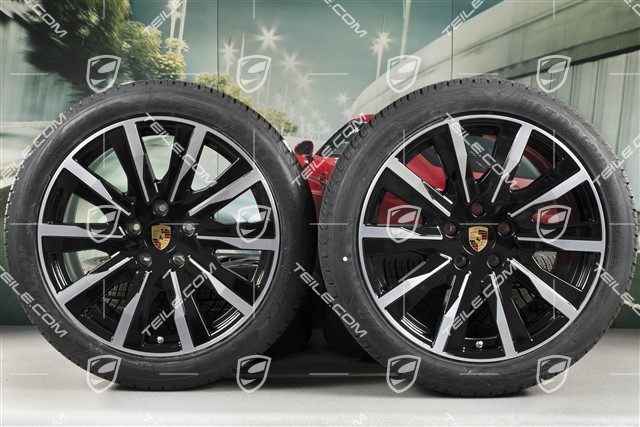 20-inch Taycan Tequipment Design winter wheel set, rims 9J x 20 ET54 + 11J x 20 ET60, Goodyear winter tyres 245/45 R20 + 285/40 R20, black high gloss