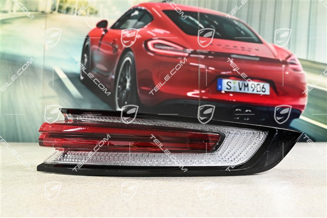 Tail light, Coupé, R