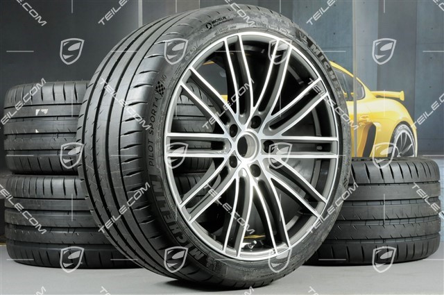 21-inch Turbo IV summer wheel set, rims 9,5J x 21 ET71 + 11,5J x 21 ET69 + Michelin summer tires 275/35 ZR21 + 325/30 ZR21, with TPM, only for Turbo S E-Hybrid