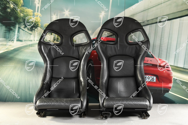 Bucket seats, leather, black, with embossed Porsche crest, L+R