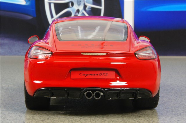 GT SPIRIT Porsche Cayman GTS (981C), czerwony, skala 1:18