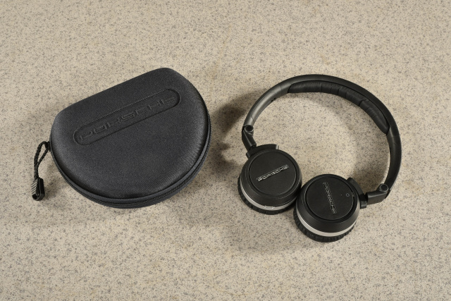 Porsche Bluetooth® headphones, 150 dB SPL