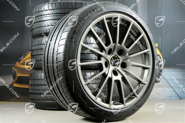 20-inch Panamera Sport summer wheel set, 2 x 9,5J x 20 ET 65 + 2 x 11,5 J x 20 ET 63, Michelin summer tyres 255/40 ZR20 + 295/35 ZR20, Platinum