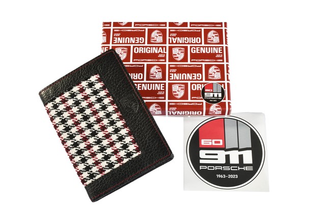 "60Y 911" Vehicle registration case "60 Years of 911", in a houndstooth pattern, with an embossed Porsche Crest
