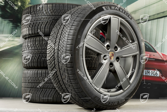 20" Cayenne Sport Classic Komfort Winterräder Satz, Felgen 9J x 20 ET50 + 10,5J x 20 ET64 + Michelin Winterreifen 275/45 R20 + 305/40 R20, mit RDK-Sensoren, Platinum Seidenmatt