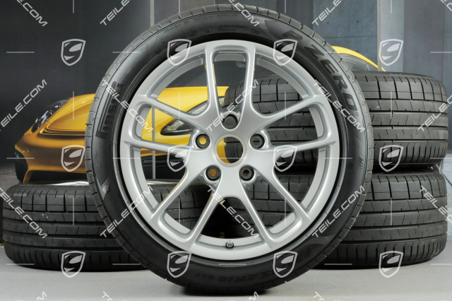 18" Cayman III Sommerräder Satz, Felgen 8J x 18 ET57 + 9,5J x 18 ET49, Pirelli P Zero Sommerreifen 235/45 R18 + 265/45 R18