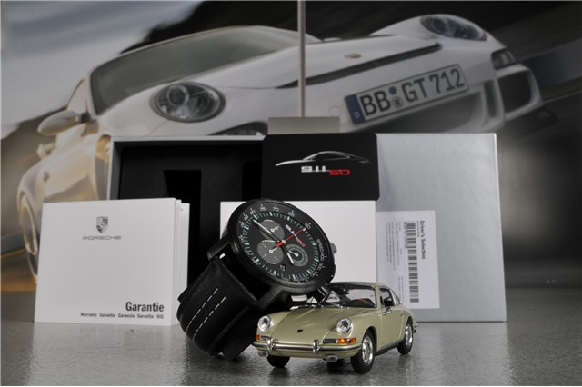 Watch/ Chronograph 50 years  911 + model car Minichamps 1:43