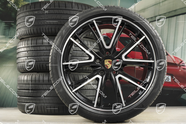 21-inch Panamera Exclusive Design summer wheel set, rims 9,5J x 21 ET71 + 11,5J x 21 ET69 + Pirelli summer tires 275/35 ZR21 + 315/30 ZR21, black, with TPM