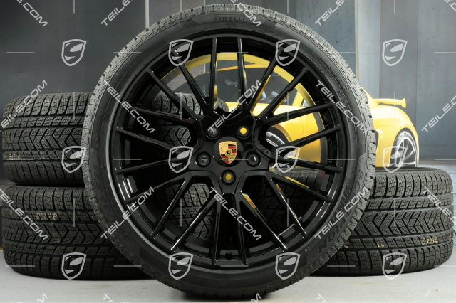 21" Cayenne COUPÉ RS Spyder Winterräder Satz, Felgen 9,5J x 21 ET46 + 11,0J x 21 ET49 + Pirelli Winterreifen 275/40 R21 + 305/35 R21, mit RDK-Sensoren, schwarz hochglanz