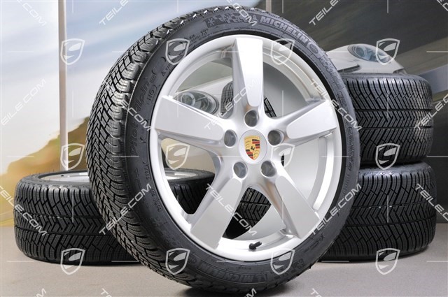 19" winter wheel set Cayman S, 8J x 19 ET57 + 9,5J x 19 ET45, tyres Michelin Pilot Alpin 4 235/40 R19 + 265/40 R19, with TPMS.