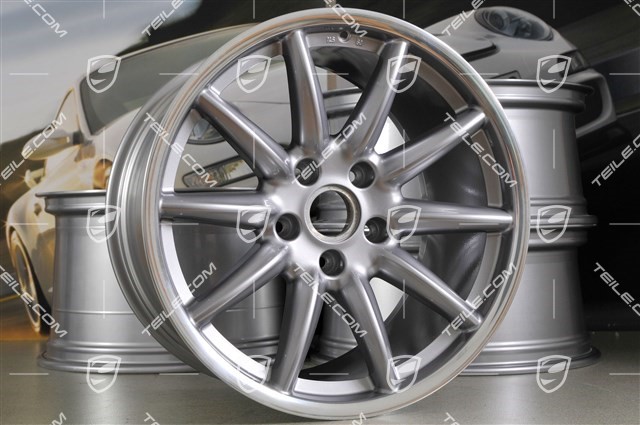 19-inch Carrera Sport wheel set, 8,5J x 19 ET55 + 11,5J x 19 ET50, GT Silver.