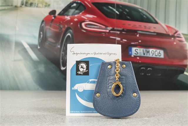 Schlüssel Etui, Logo REUTTER + Porsche Wappen, Leder in Blau