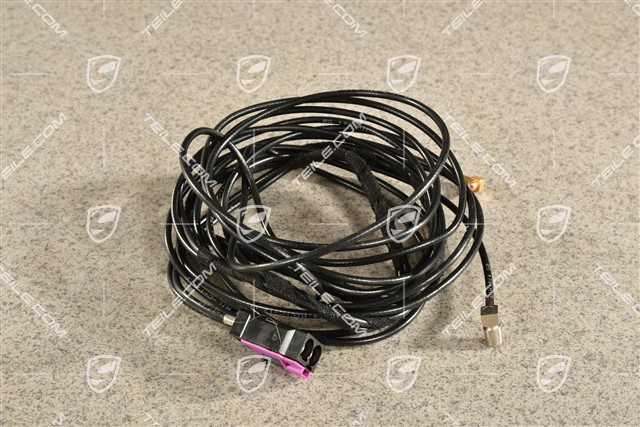 Connection cable between aerial amplifier and control unit, L