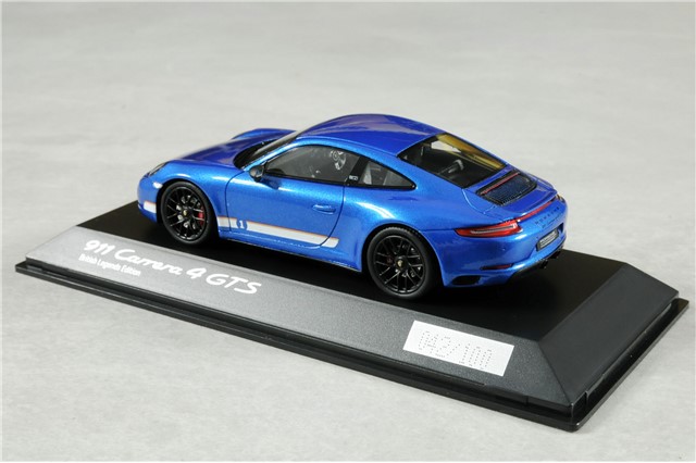 Car model Porsche 911 (991.2) Carrera 4 GTS, Exclusive Manufaktur "British Legends Edition", blue, scale 1:43, Limited Edition/100 pcs.