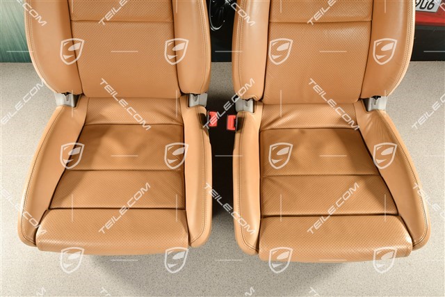 Seats, el. adjustable, 14-way, lumbar, ventilation, leather, luxorbeige, with Porsche crest, set L+R