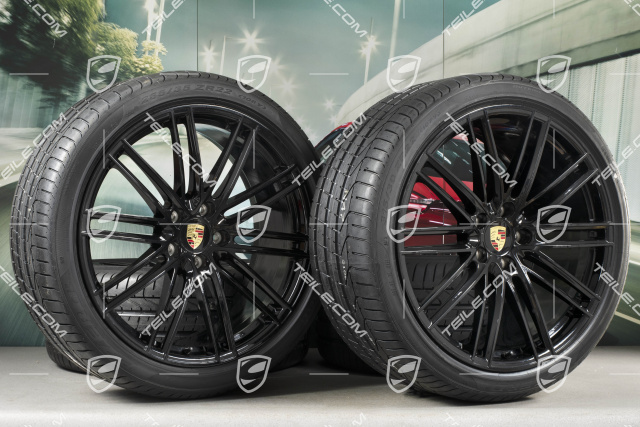 22" Sommerräder Satz 911 Turbo IV Design, Felgen 10J x 22 ET48 + 11,5J x 22 ET61 + NEUE Pirelli Sommerreifen 285/35 ZR22 + 315/30 ZR22, schwarz hochglanz, mit RDK-Sensoren