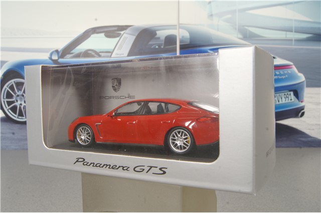 Porsche Panamera GTS, Facelift 2013, 1:43