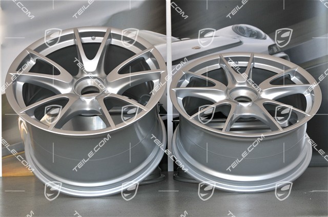 19-inch GT3 II RS 4.0 / GT2 RS wheel set, silver, front 9J x 19 ET47+ rear 12J x 19 ET48