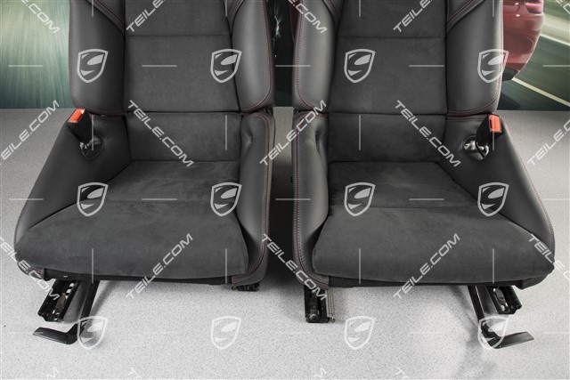 Sportowe fotele kubełkowe, składane, podgrzewane, czarna skóra/Alkantara, nitka czerwona Carmine red, z herbem Porsche, L+R