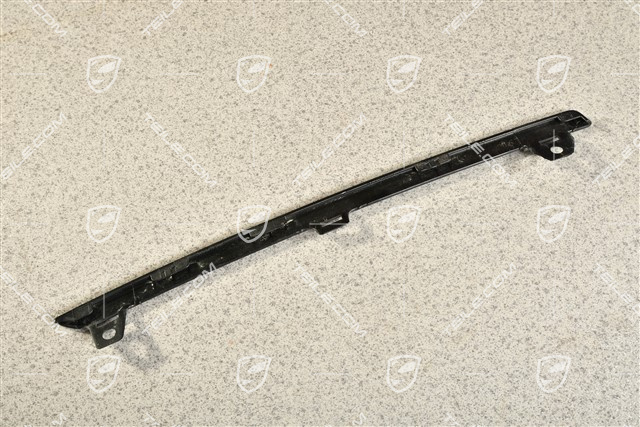 Front bumper disc / trim, lower, Black, R