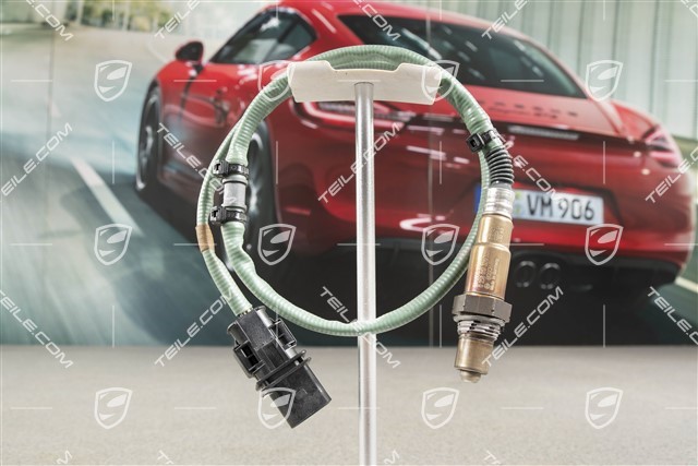 Oxygen sensor, in front of catalytic converter