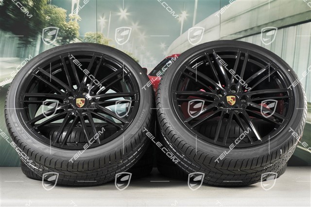 22" Sommerräder Satz 911 Turbo IV Design, Felgen 10J x 22 ET48 + 11,5J x 22 ET61 + NEUE Pirelli Sommerreifen 285/35 ZR22 + 315/30 ZR22, schwarz hochglanz, mit RDK-Sensoren