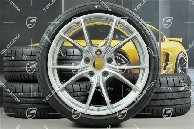 20" Carrera S summer wheels set, rims 8J x 20 ET57 + 10J x 20 ET45, Pirelli summer tires 235/35 ZR20 + 265/35 ZR20, silver, with TPMS