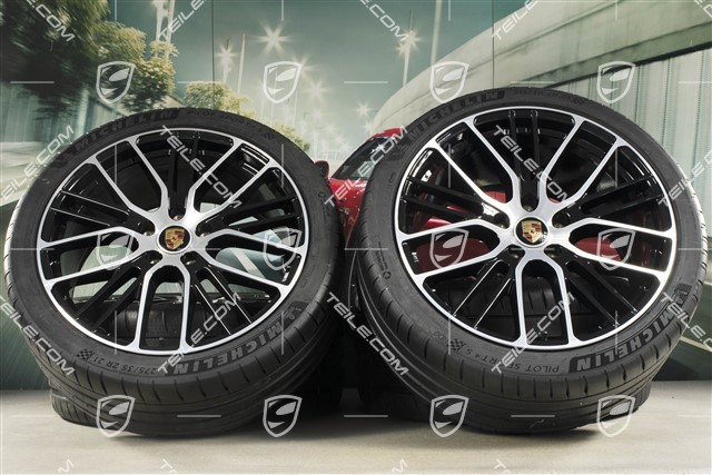 21-inch Panamera Exclusive Design Sport summer wheel set, wheel rims 9,5J x 21 ET71 + 11,5J x 21 ET69 + Michelin summer tyres 275/35 R21 + 315/30 R21, with TPMS, black high gloss