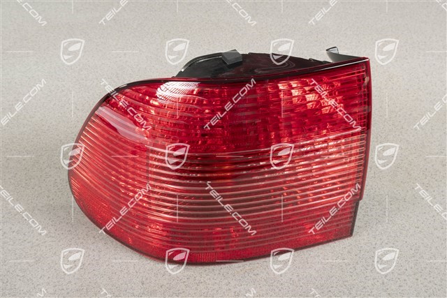 Rear light, L