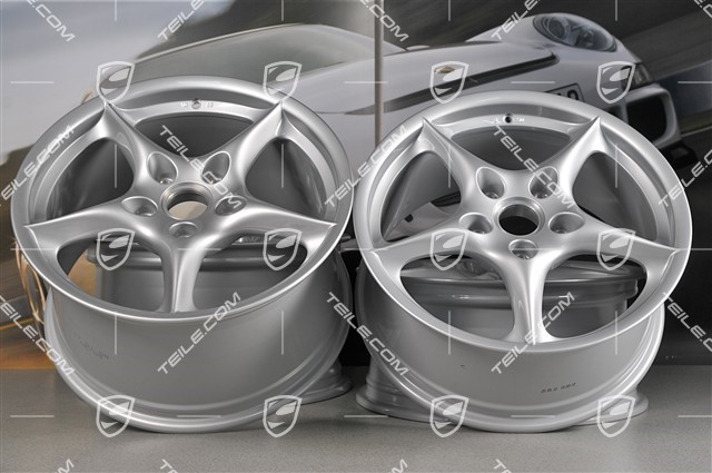 18-inch Carrera wheel set, 8J x 18 ET50 + 10J x 18 ET65