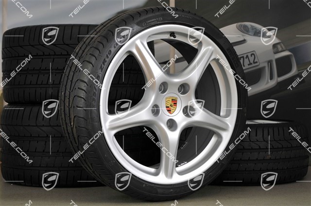 19" Sommerräder Satz, Carrera Classic, Felgen 8J x 19 ET57 + 11J x 19 ET67 + NEUE Pirelli Sommerreifen 235/35 ZR19 + 295/30 ZR19