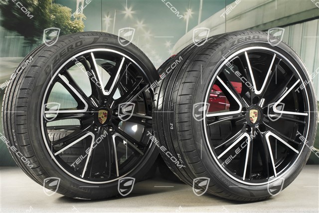 21-inch Panamera Exclusive Design summer wheel set, rims 9,5J x 21 ET71 + 11,5J x 21 ET69 + NEW Pirelli summer tires 275/35 ZR21 + 315/30 ZR21, black, with TPM