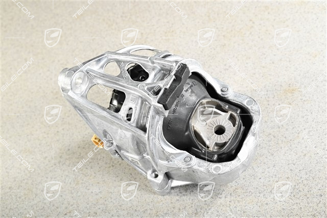 Engine carrier, L