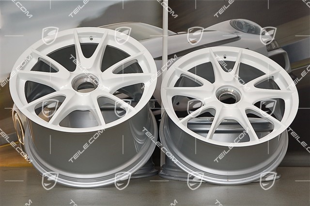 19-inch GT3 II wheel set, white, front 8,5J x 19 ET53 + rear 12J x 19 ET63