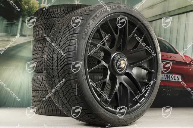 20" Turbo S Zentralverschluss Winterräder Satz für Turbo S / GTS, Felgen 8,5J x 20 ET51 + 11J x 20 ET59 + Michelin Pilot Alpin PA4 N1 Winterreifen 245/35 R20+295/30 R20, RDK-Sensoren, schwarz seidenmatt