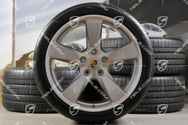 20" Sport Classic summer wheels set,GT-Silber met.,  rims 9,5J x 20 ET65 + 11,5 x 20 ET63 + summer tyres 255/40 ZR20 + 295/35 ZR20, with TPM