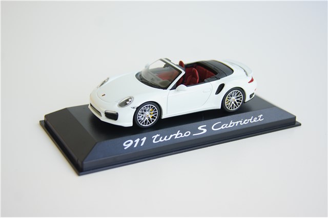 Porsche 911 (991) Turbo S Cabriolet, 1:43