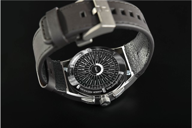 Porsche Design 1919 World Time UTC, Titanium & Brown
